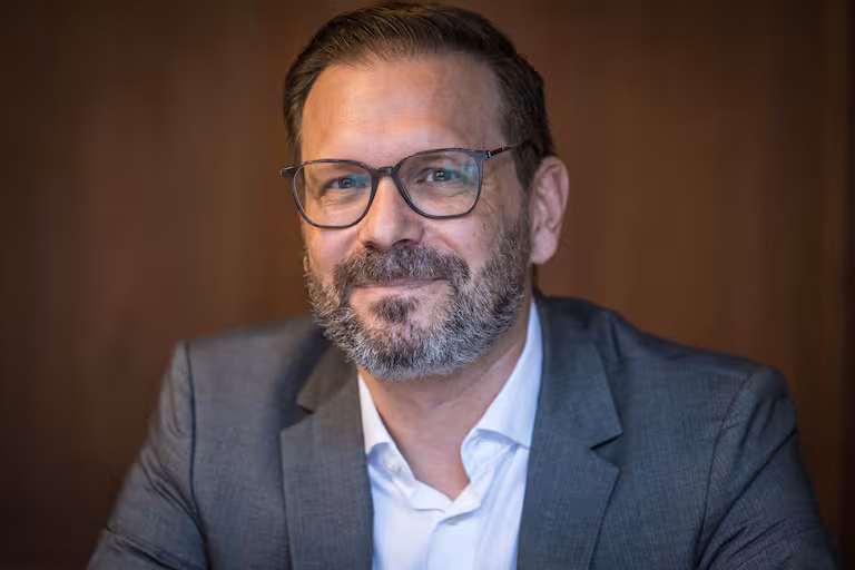 20093240-v0-retoperitz20